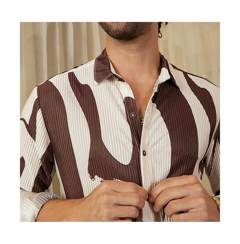 Campus Sutra Men's Chocolate Brown & Daisy White Contour-Lines Pleated Shirt