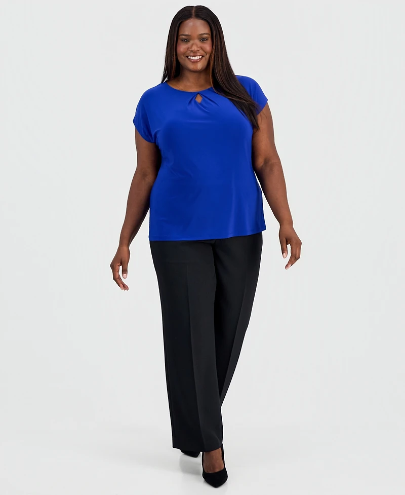 Kasper Plus Diamond-Neck Short-Sleeve Top