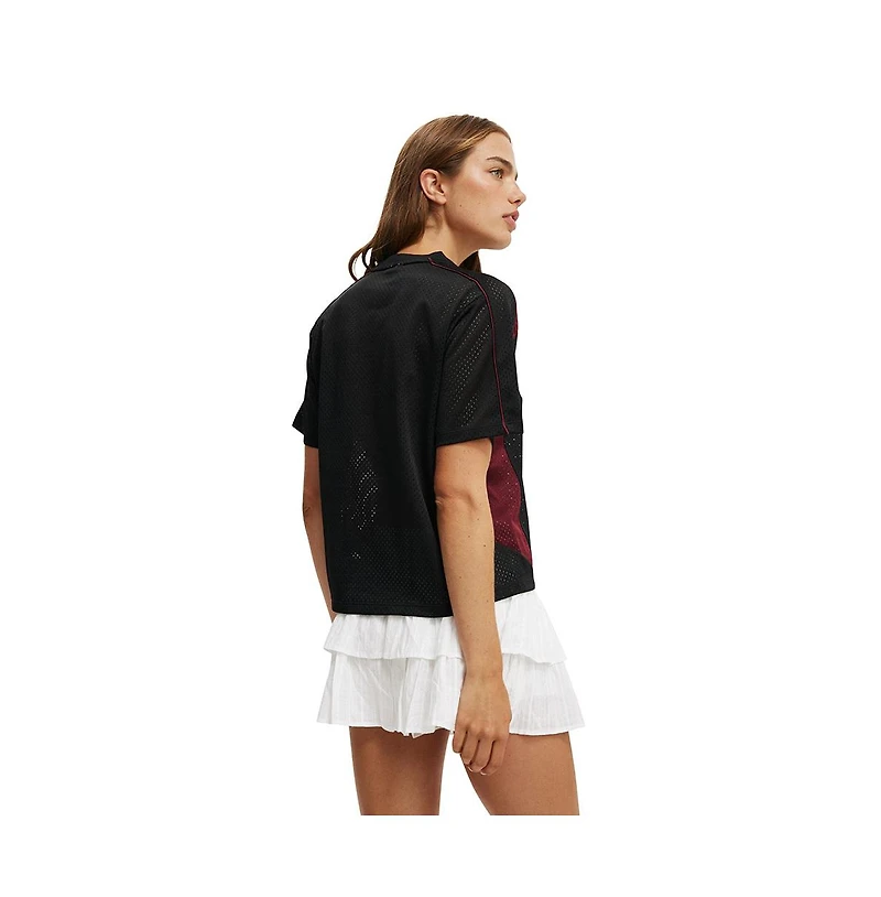 Cotton On Women's V Neck Regular Cropped Graphic Tee