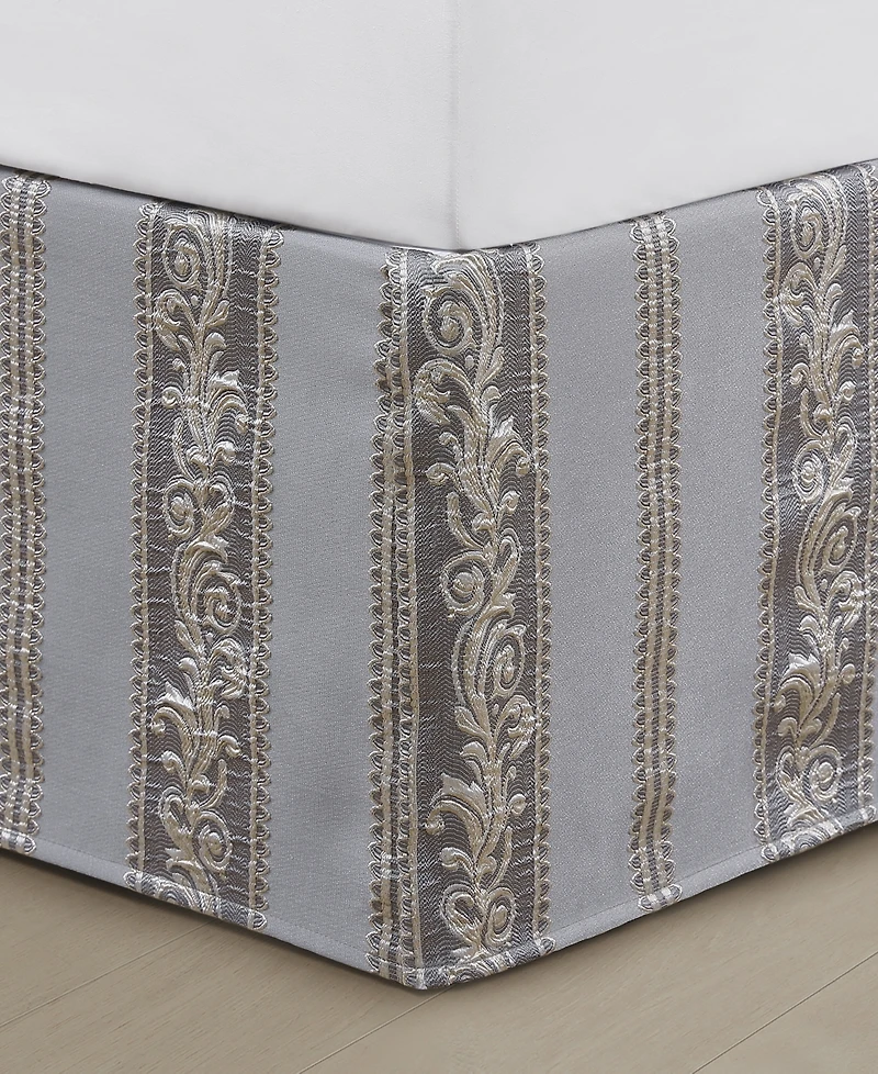 J Queen New York Krista Woven Damask 4-Pc. Comforter Set