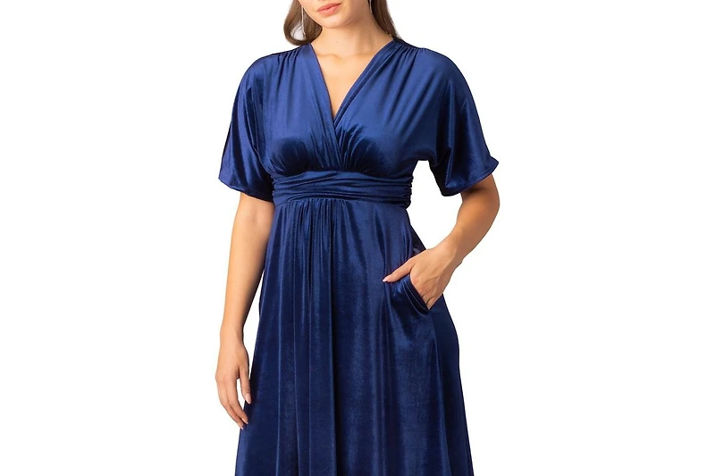 Kiyonna Women's Verona V-Neck Velvet Evening Gown with Pockets