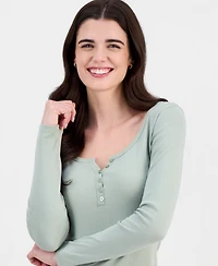 Hippie Rose Juniors' Scoop-Neck Long-Line Henley Top