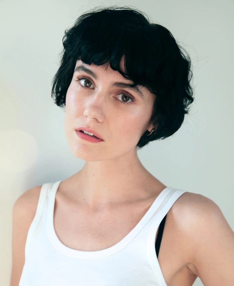 R+Co Bright Shadows Root Red Touch Up Spray, 1.5 oz.