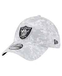 New Era Men's White Las Vegas Raiders 2025 Salute to Service Digital Camo Fan Pack 39THIRTY Flex Hat