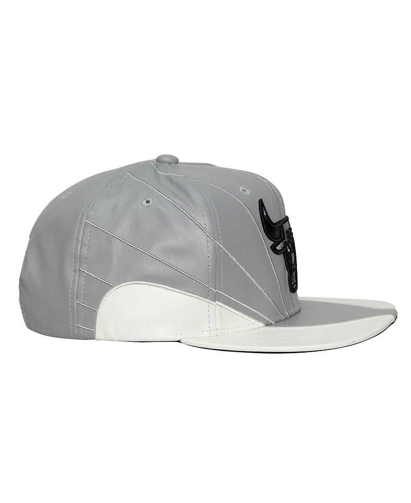 Mitchell & Ness Men's and Women's Gray/White Chicago Bulls Day 12 Two-Tone leather Snapback Hat