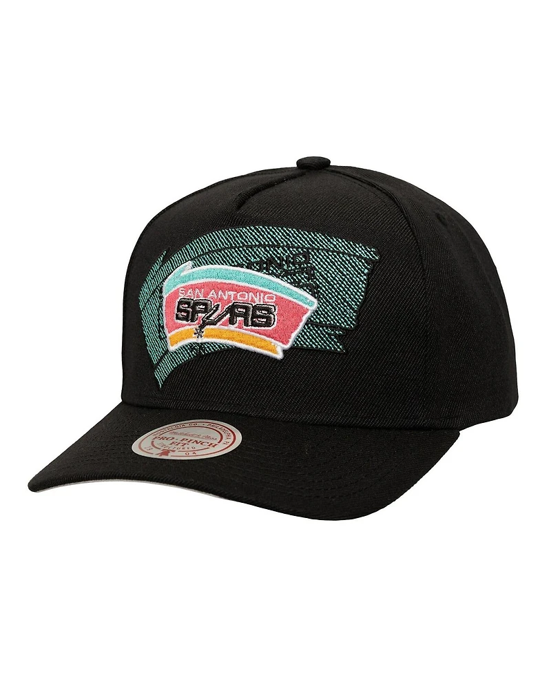 Mitchell & Ness Men's Black San Antonio Spurs Tilted Pro Pinch Adjustable Hat