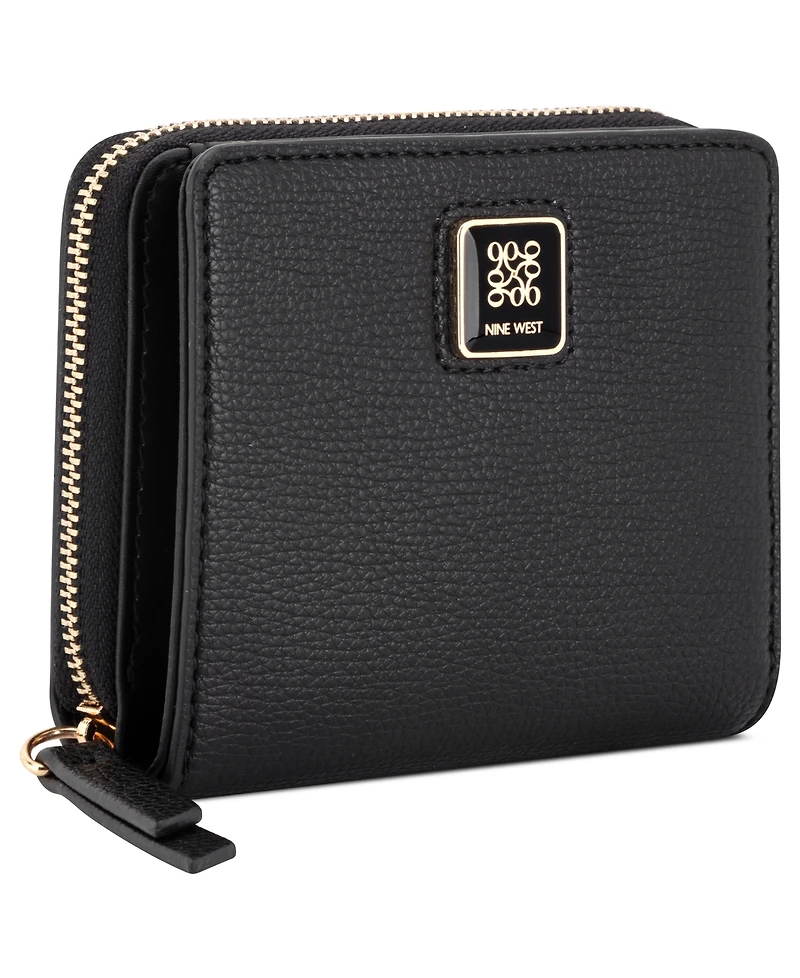 Nine West Lockup 9 French wallet