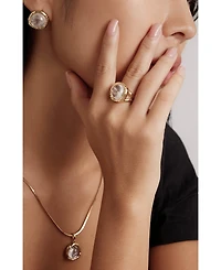 Retro Chic Aeolian Whispers Ring