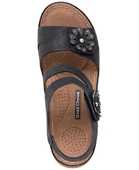 Gc Shoes Women's Flower Detail Round Toe Sandals