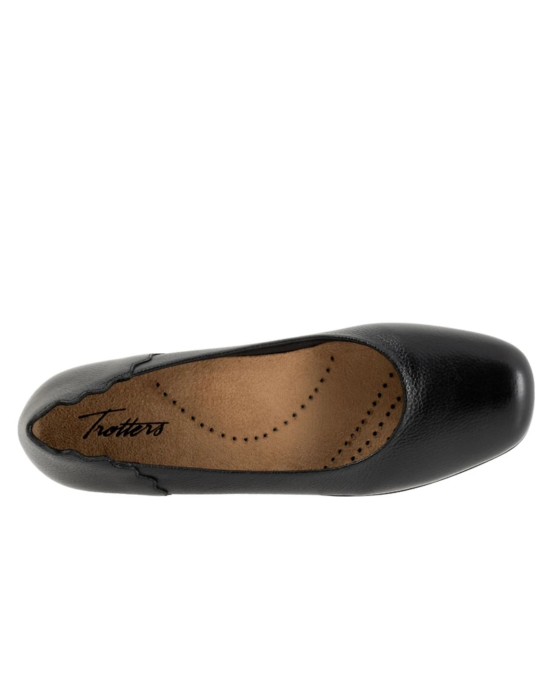 Trotters Women's Sunny Flat