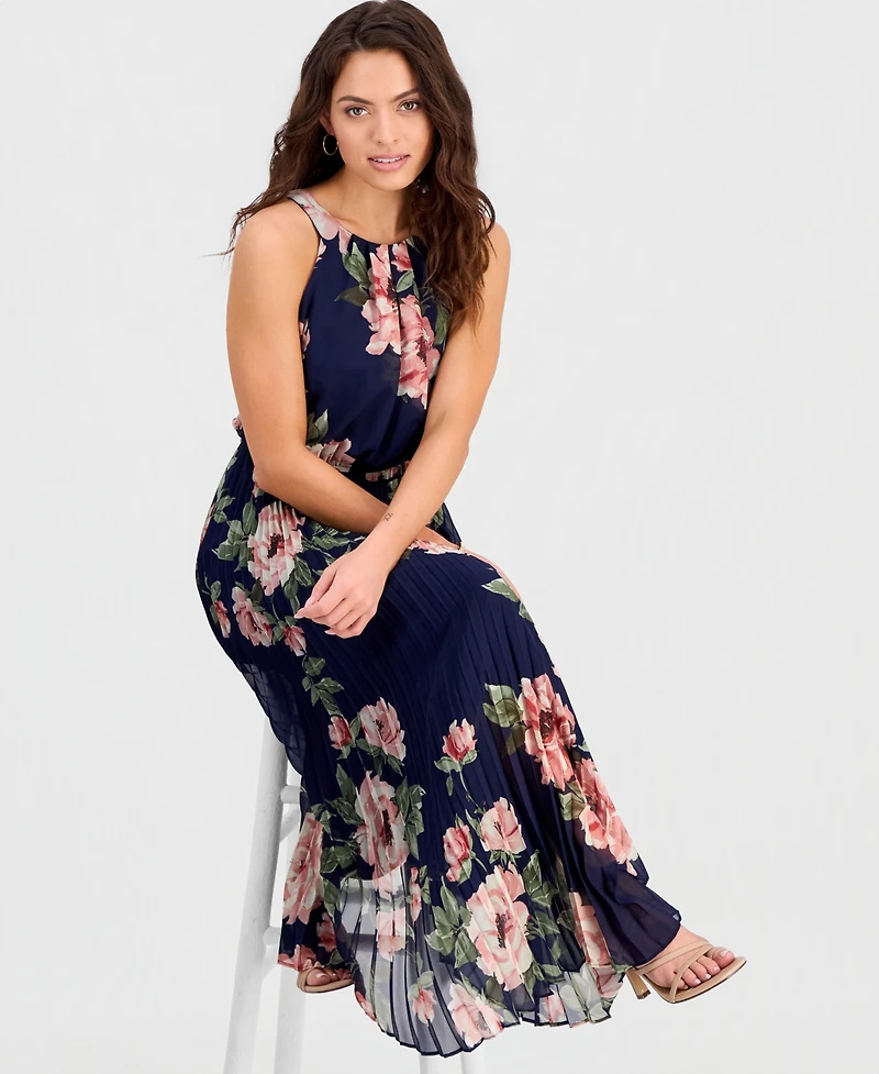 Robbie Bee Petite Printed Halter Pleated Maxi Dress