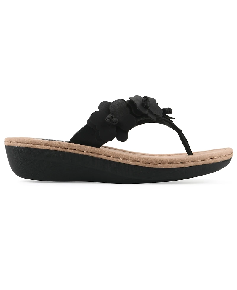 Cliffs by White Mountain Women's Cassilia Floral Wedge Sandals