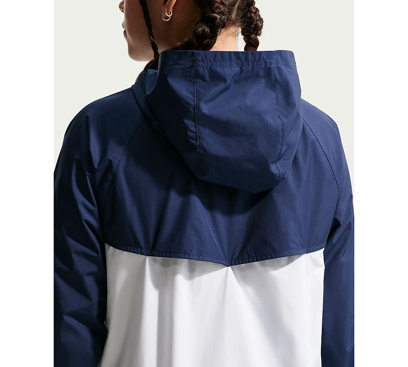 Nike Boys' and Girls' 7-20 Sportswear Wind Runner Hooded Repel Jacket