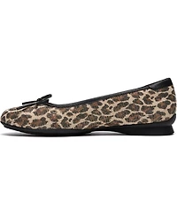Clarks Women's Jazmynn Bow Round Toe Flats