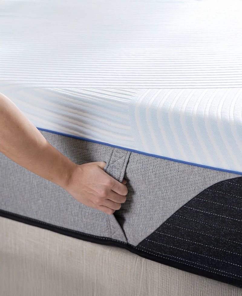 Zinus DreamVibe Deluxe 13" Hybrid Medium Plush Tight Top Mattress in a Box, California King