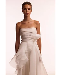 Milla Women's Dreamy off-shoulder blouse with meringue flounces