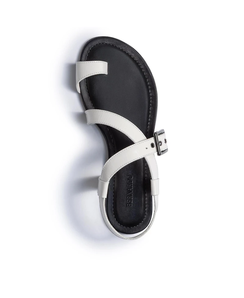 Bernardo Footwear Hartshorn Toe Ring Sandal