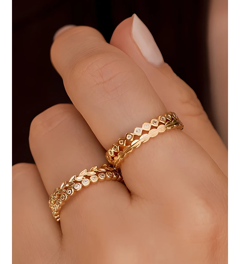 Mint & Lily Dainty Mini Ring Set