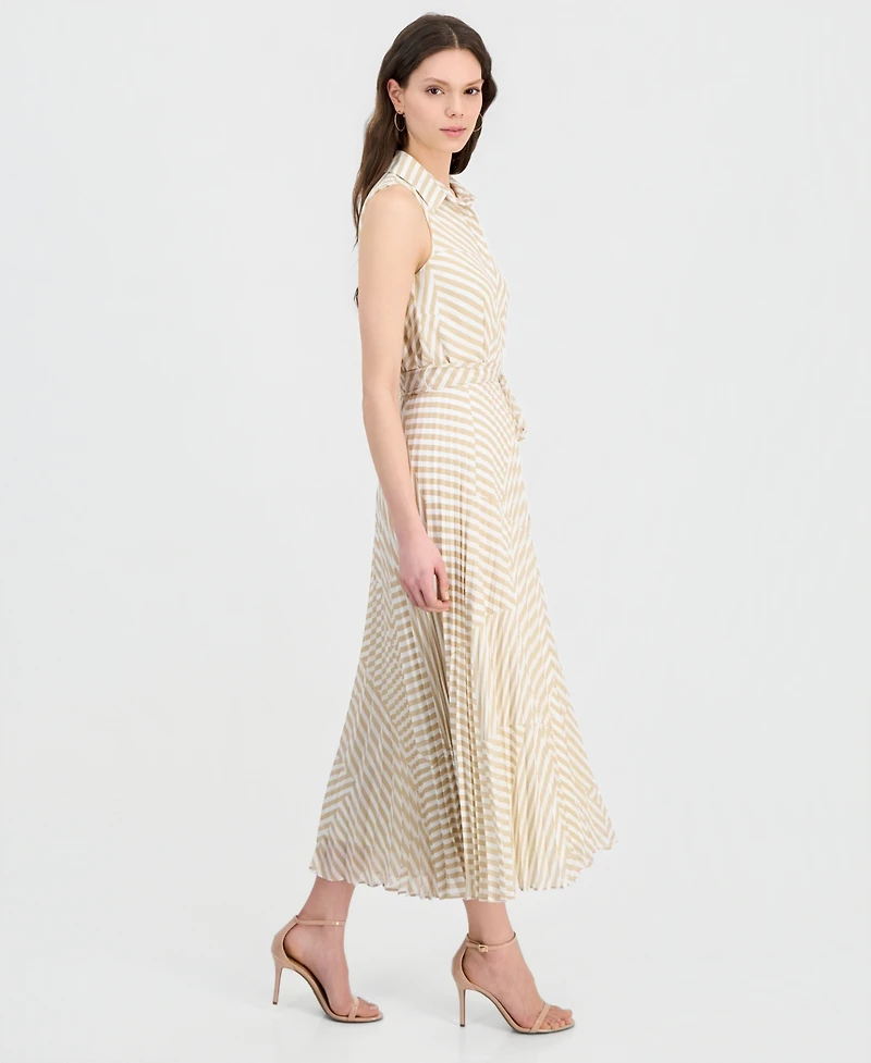 Sandra Darren Petite Printed Pleated Maxi Dress