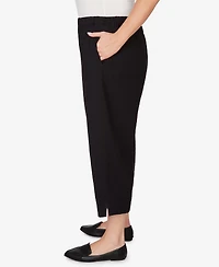 Alfred Dunner Plus Crowd Pleaser Relaxed Pull-On Black Capri Pants