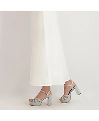 Bernardo Footwear Women's Vittoria Platform Sandal