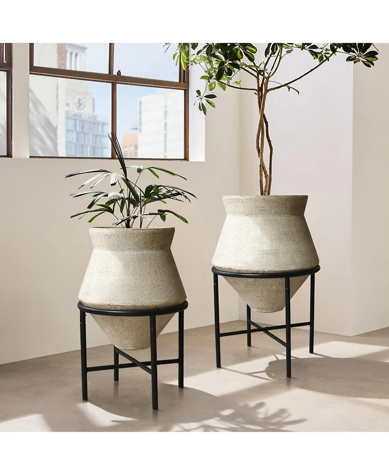 LuxenHome 2-Piece Beige Cachepot Planter Cauldron Set with Stands