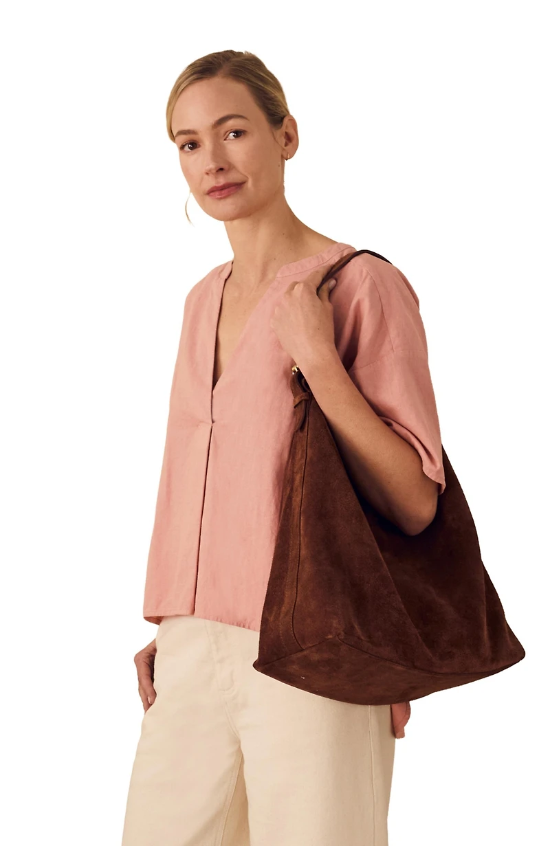 Celtic & Co. Women's Short Sleeve V-Neck Dipped Hem Blouse