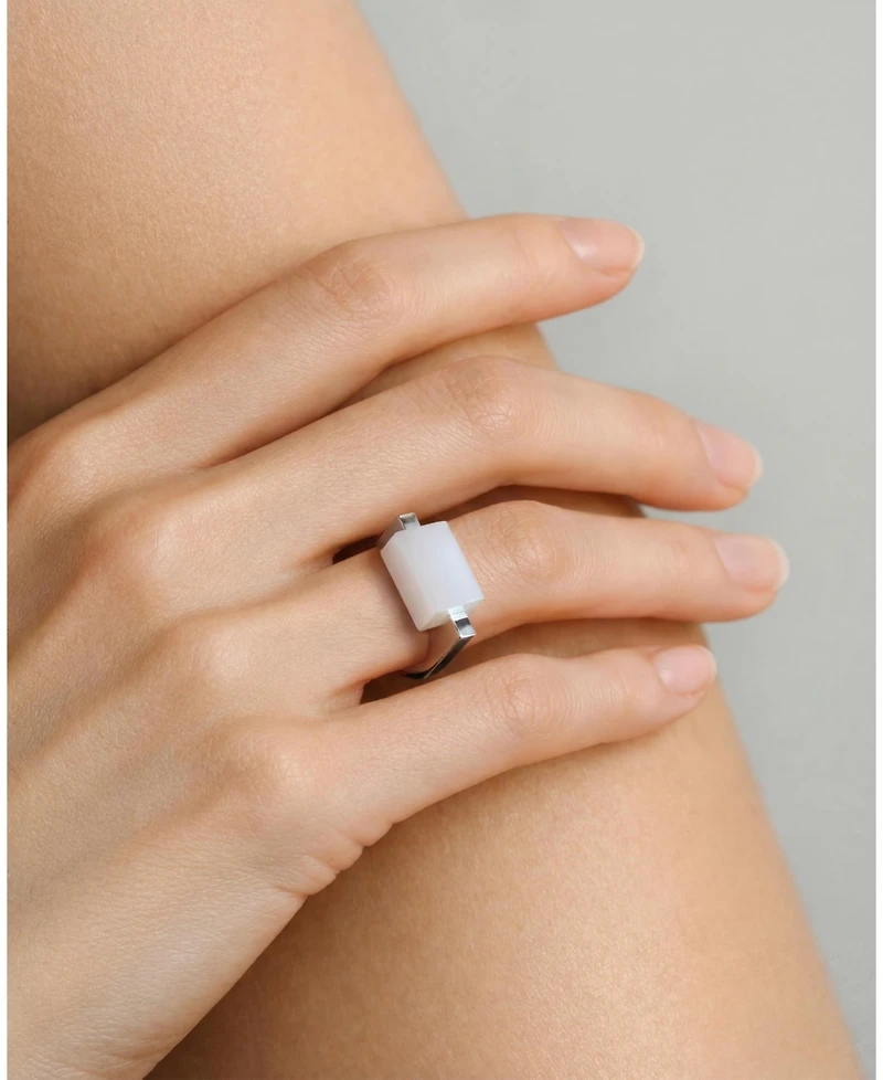 seree Year of the Horse — Jade Stone Saddle Ring