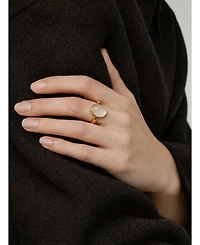 seree Halo Chalcedony Cabochon Ring