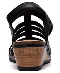 Clarks Women's Kacha Step Round Toe Sandals