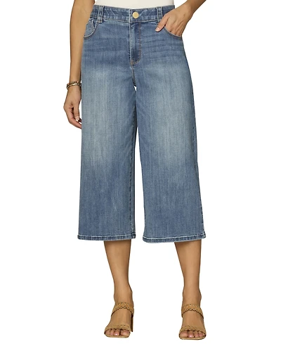 Democracy Petite High-Rise Seamless Floral Embroidery Capri Jeans