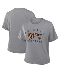 Fanatics Women's Heather Gray Chicago Bears Pennant Wave Tribute Tri-Blend Boxy T-Shirt