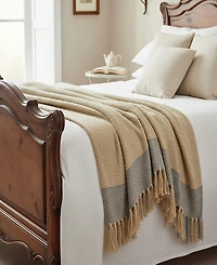 Rizzy Home Hazel Boucle Texture Throw, 50" x 60"
