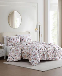 Betsey Johnson Queen Bee Floral Bouquet Satin -Pc. Duvet Cover Set