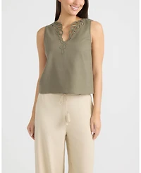 Ellen Tracy Women's Embroidered V-Neck Top