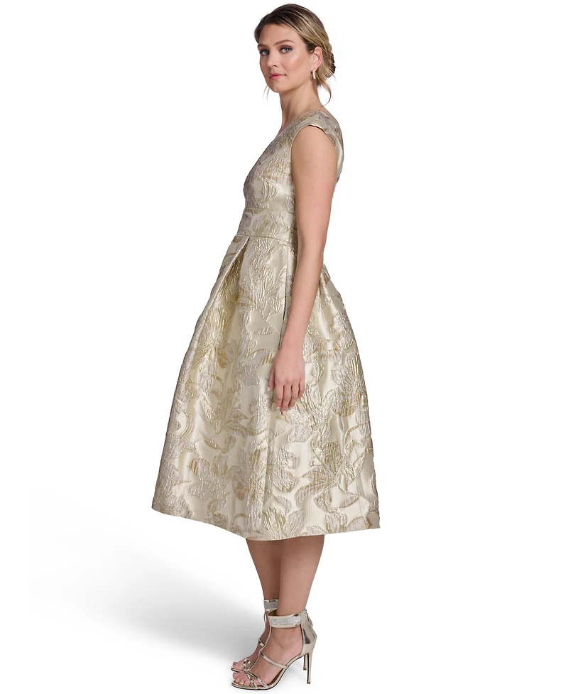 Jessica Howard Petite Extended Sleeves V-Neck Dress