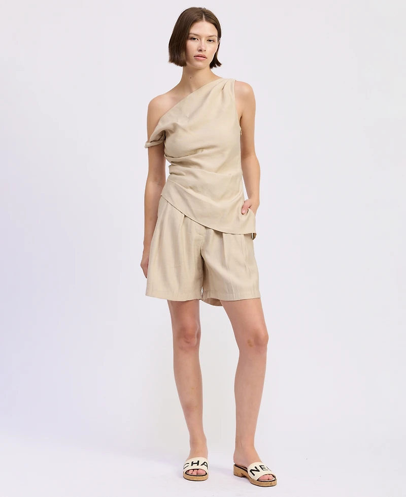 En Saison Women's Selma Mid-Rise Pleated Shorts