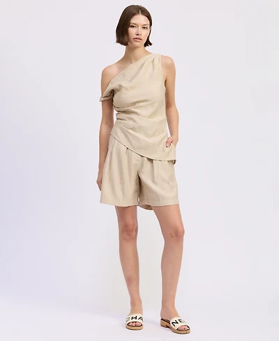 En Saison Women's Selma Mid-Rise Pleated Shorts