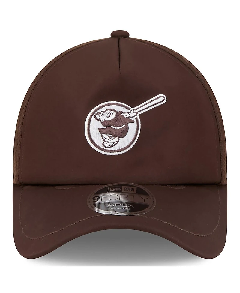 New Era Men's Brown San Diego Padres 2026 Batting Practice Alternate Apex 9FORTY Adjustable Hat