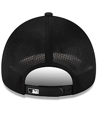 New Era Men's Chicago White Sox 2026 Batting Practice Apex 9FORTY Adjustable Trucker Hat