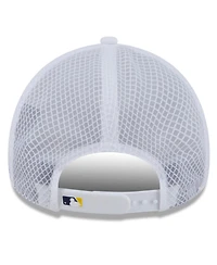 New Era Men's White Milwaukee Brewers 2026 Batting Practice Apex 9FORTY Adjustable Trucker Hat