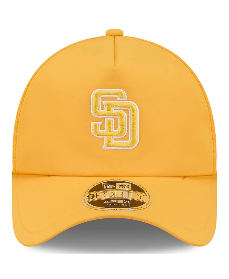 New Era Men's Gold San Diego Padres 2026 Batting Practice Apex 9FORTY Adjustable Trucker Hat