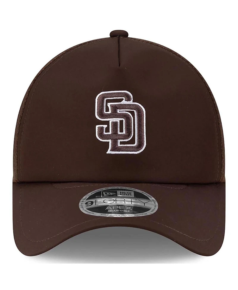 New Era Men's San Diego Padres 2026 Batting Practice Apex 9FORTY Adjustable Trucker Hat