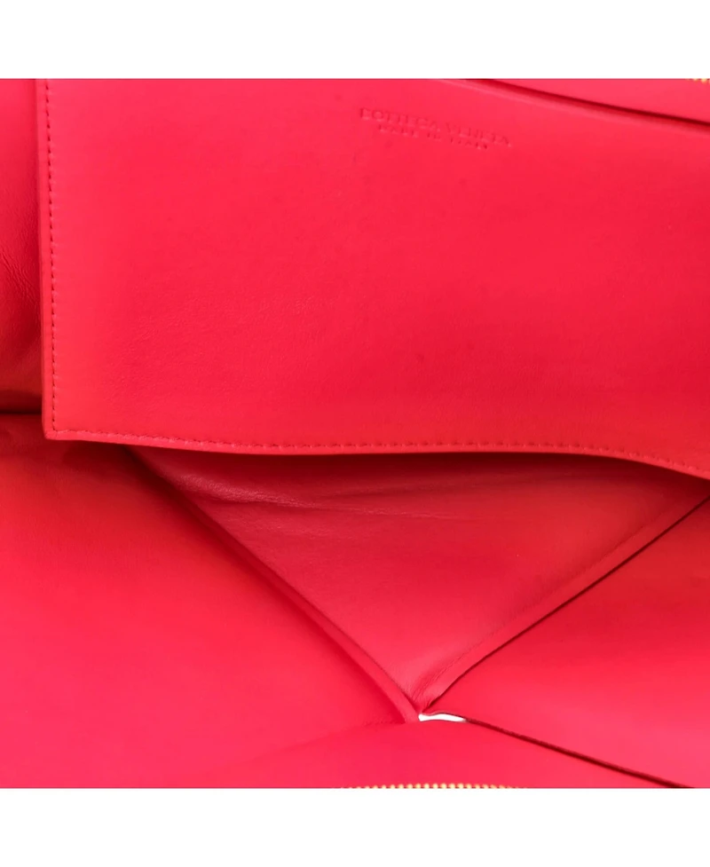 Pre-Owned Bottega Veneta Hexagon CLutch Maxi Intrecciato Leather