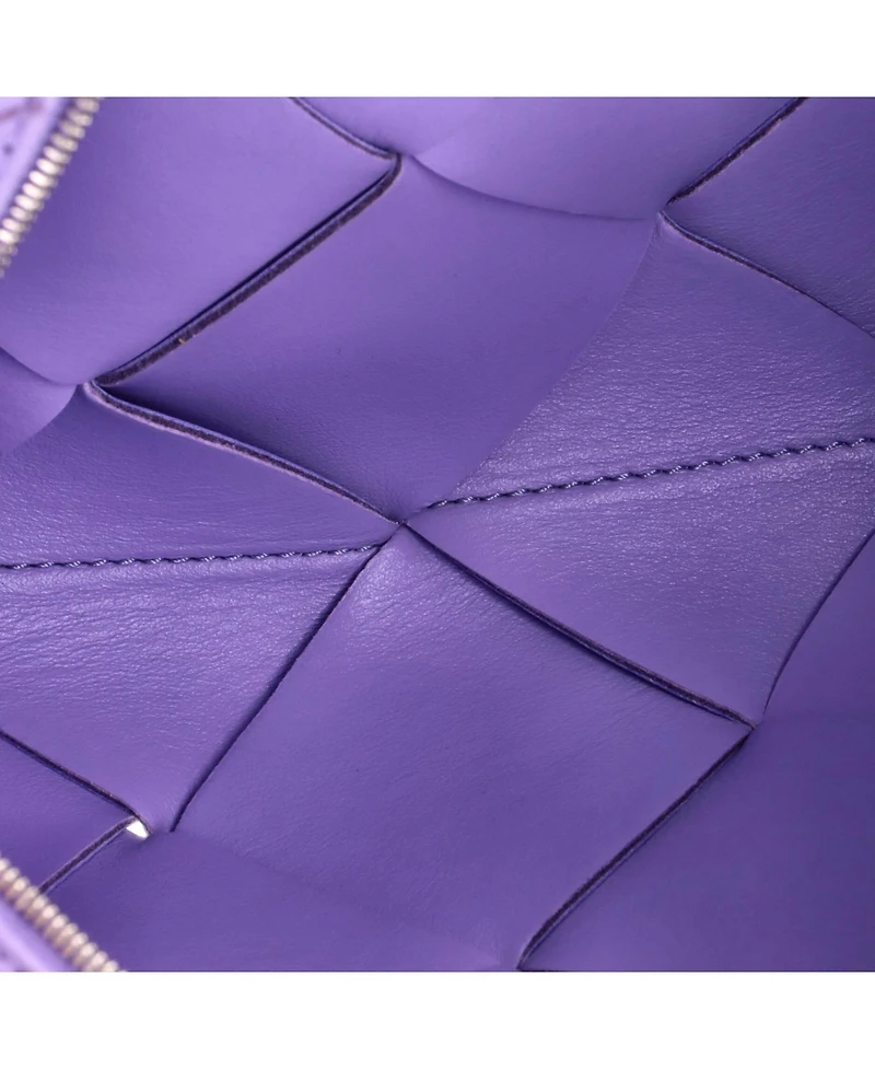 Pre-Owned Bottega Veneta Small Cassette Camera Crossbody Bag Maxi Intrecciato Leather