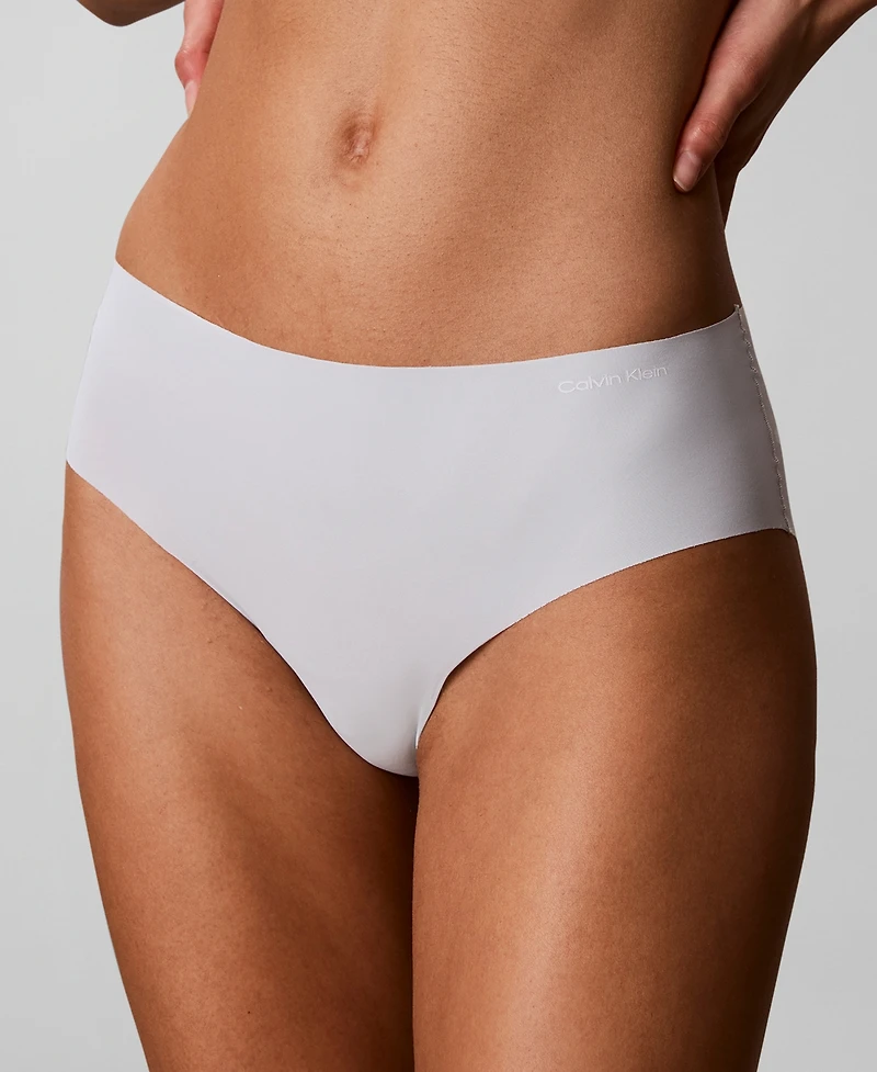 Calvin Klein Women's Invisibles Microfiber Stretch Hipster Underwear D3429