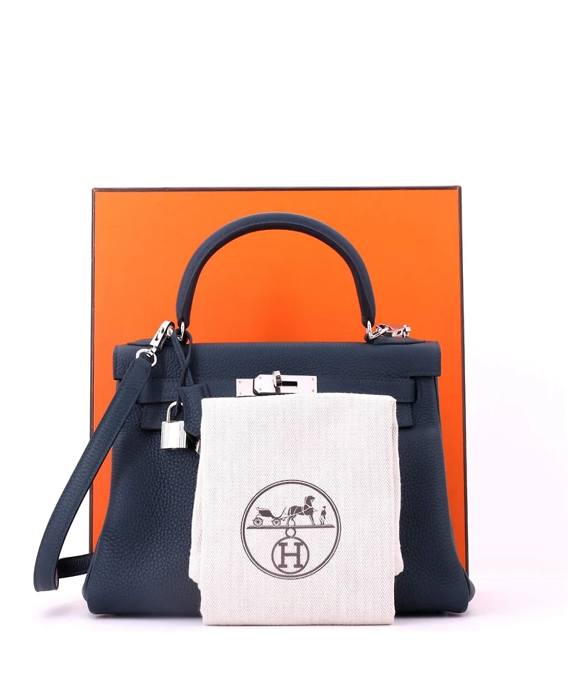 Pre-Owned HERMES Kelly 28 Handbag Green Clemence with Palladium Hardware