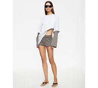 Lioness Women's Crewneck T-Shirt