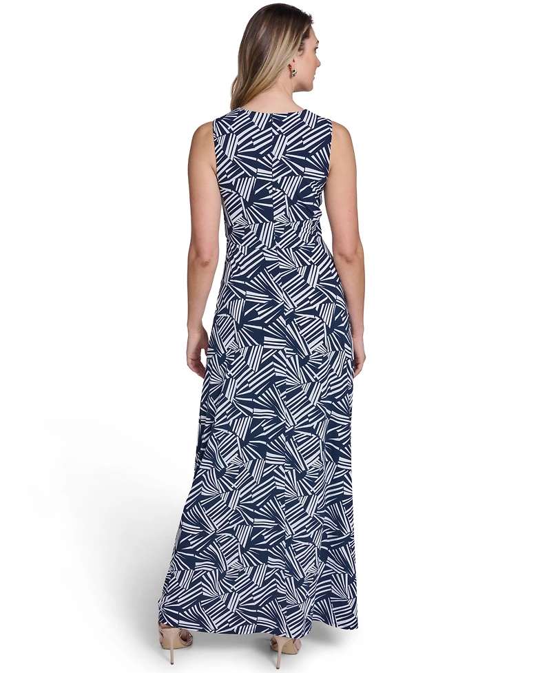 Jessica Howard Petite Sleeveless V-Neck Maxi Dress