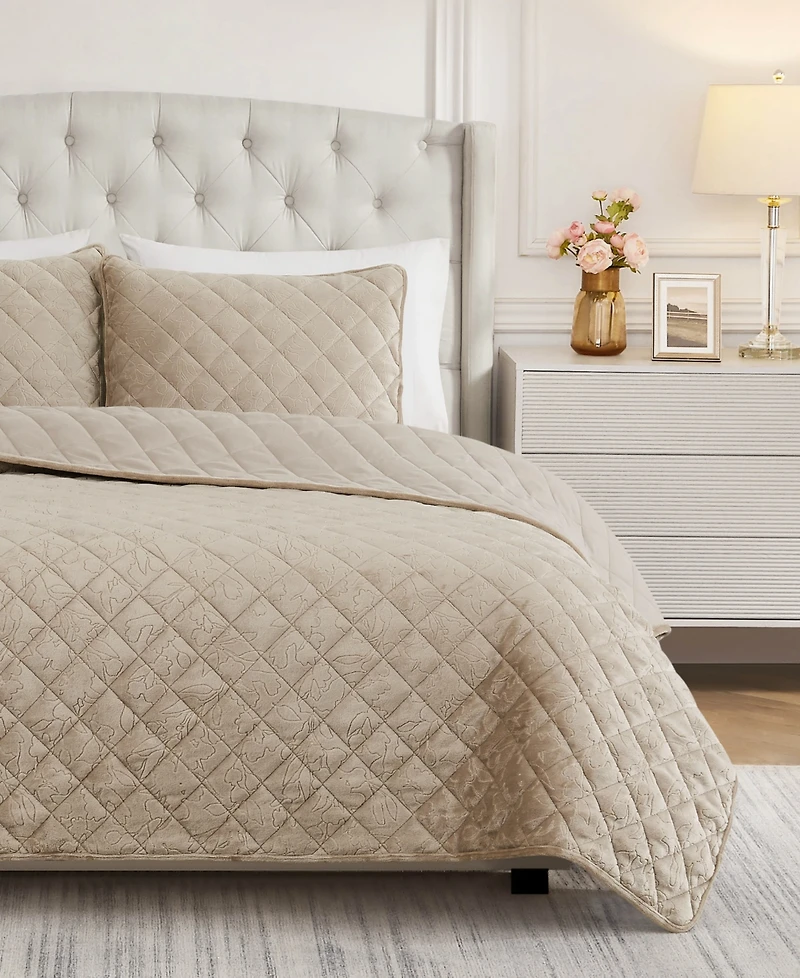 Bcbg Maeve Embossed Plush 3-Pc. Quilt Set